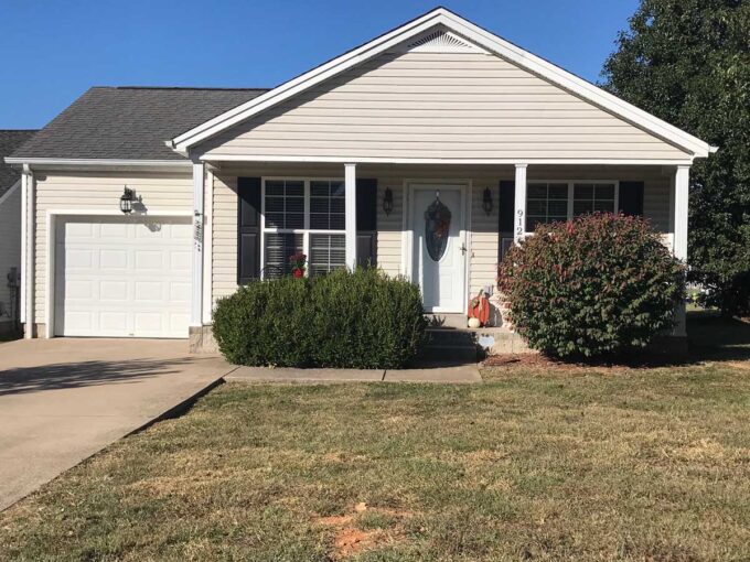 912 Captains Ct